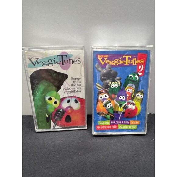 Veggie Tunes & Veggie Tunes 2 Cassette Tape Set - Picture 2 of 8